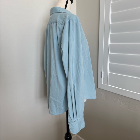 Faconnable Ladies Sky Blue Button Down Shirt. Designed in France. Size XL. - Picture 8 of 13